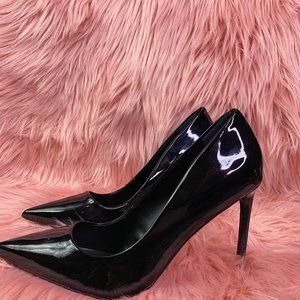 Black Steve Madden pumps